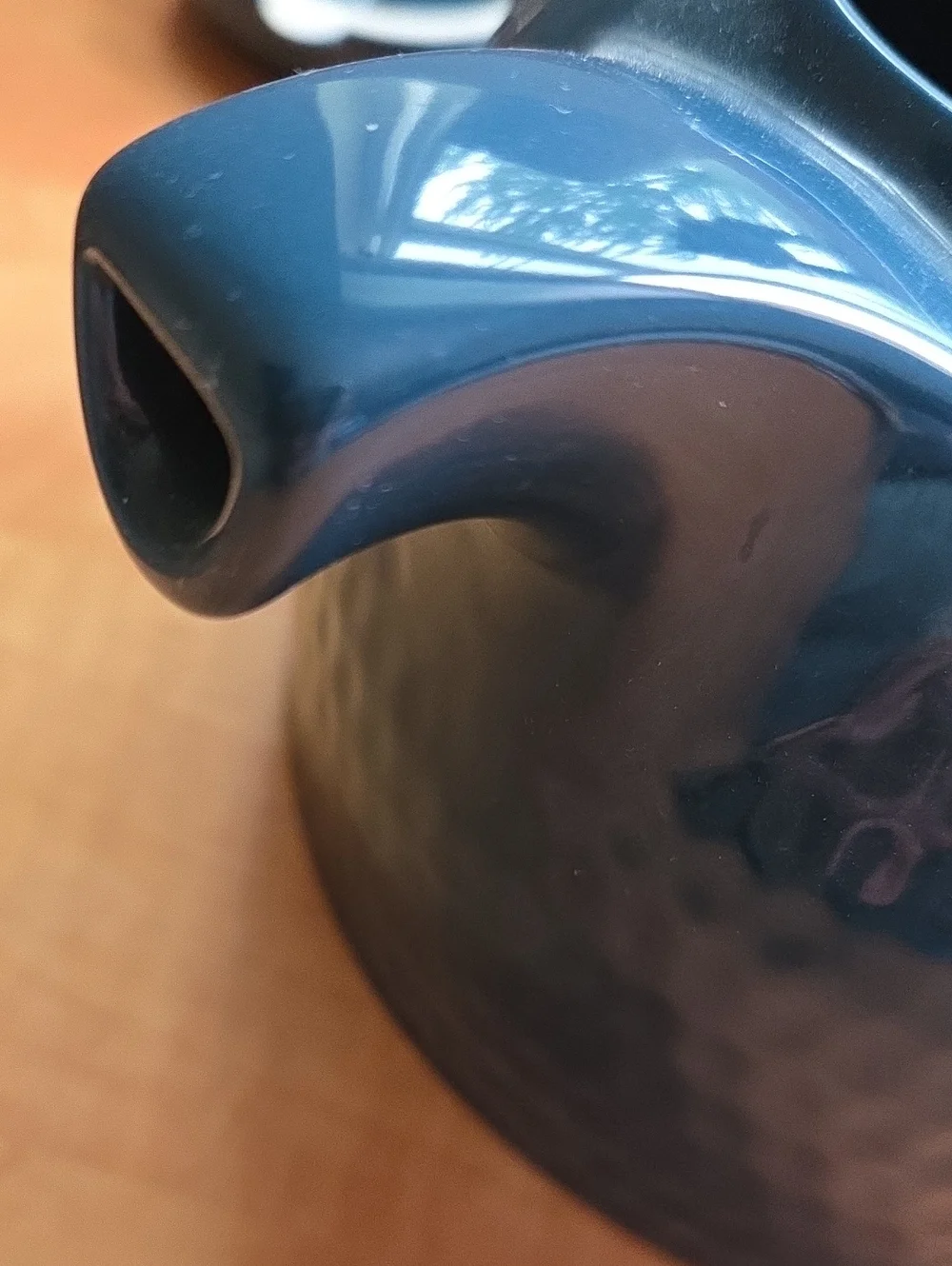 DAVIDsTEA Navy Blue Ceramic Dimpled Teapot – Tetsubin Style Steeper Pot